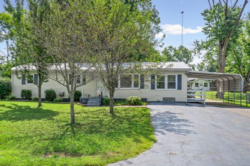 3020 Elinor Dr, Hopkinsville, KY, 42240-1230 | Card Image