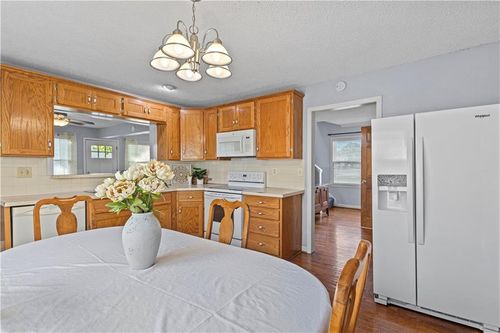 625 Locust St, Wellsville, KS, 66092-8745 | Card Image