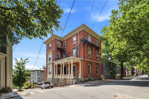 110 Benefit St, Providence, RI, 02903-1228 | Card Image