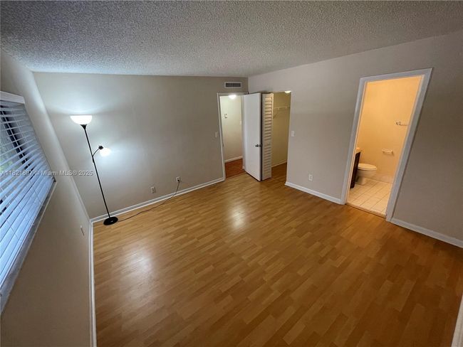 APT-206J - 6900 Sw 39 Th St, Condo with 2 bedrooms, 2 bathrooms and null parking in Davie FL | Image 15