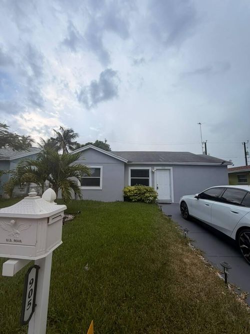905 S L St, Lake Worth Beach, FL, 33460-5125 | Card Image