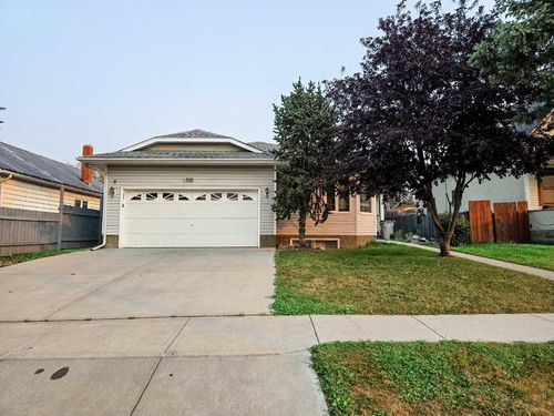 4918 5 Avenue, Edson, AB, T7E1T1 | Card Image