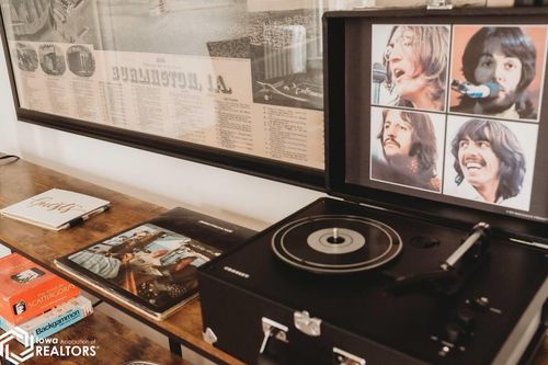 801 N 5th St, Burlington, IA, 52601-4906 | Card Image