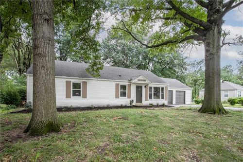 119 W 97th St, Kansas City, MO, 64114-4040 | Card Image