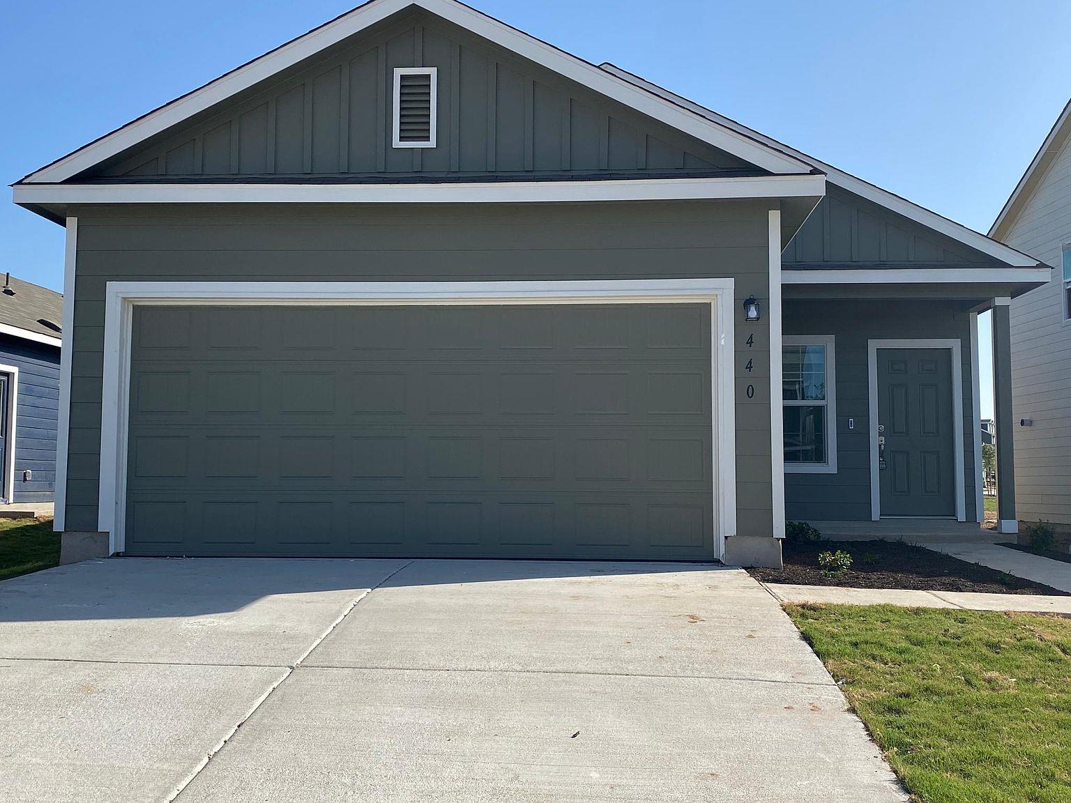 Residential Lease in Maxwell 4