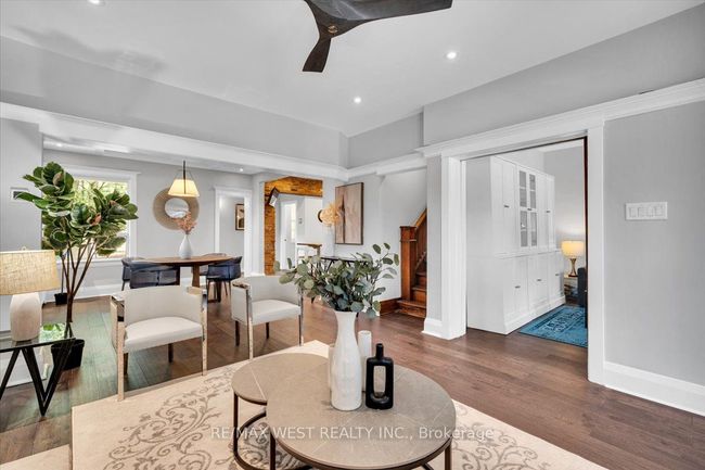 206 Howard Park Ave, House other with 5 bedrooms, 4 bathrooms and null parking in Toronto ON | Image 8