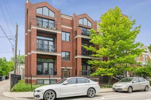 2w-2215 W Augusta Blvd, Chicago, IL, 60622-5697 | Card Image