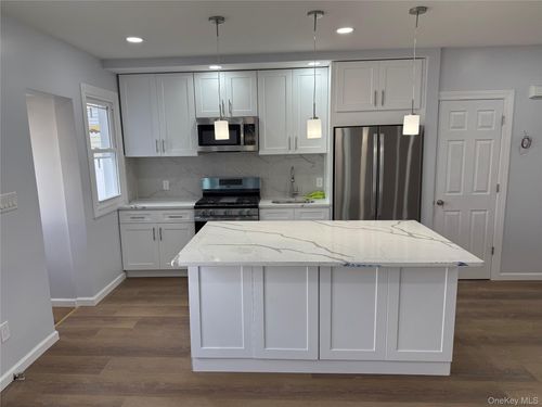 10731 121st St, South Richmond Hill, NY, 11419-2803 | Card Image