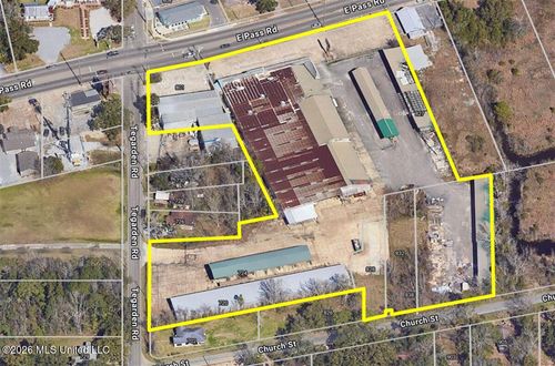 813 E Pass Rd, Gulfport, MS, 39507-3307 | Card Image