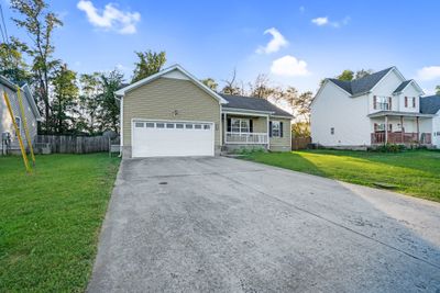 3818 Maliki Dr, House other with 3 bedrooms, 2 bathrooms and 2 parking in Clarksville TN | Image 2