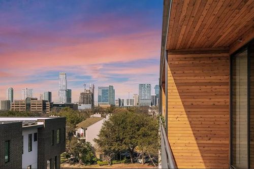 217-900 S 1st St, Austin, TX, 78704-1687 | Card Image