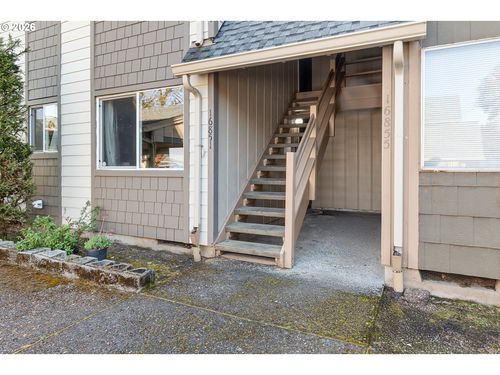 16851 Se Powell Blvd, Portland, OR, 97236-1749 | Card Image