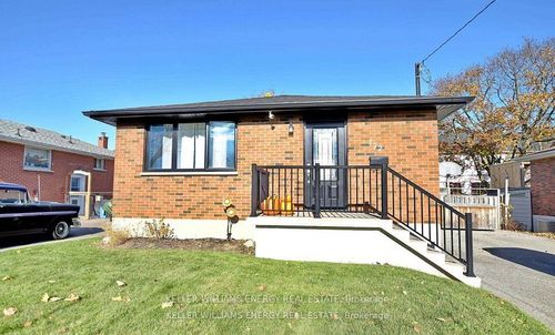 772 Olive Ave, Oshawa, ON, L1H2S3 | Card Image