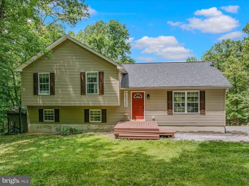 5 Egret Ct, GERRARDSTOWN, WV, 25420-4373 | Card Image