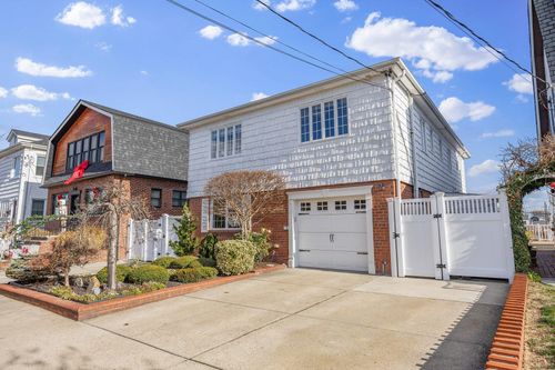 161 99th St, Howard Beach, NY, 11414-3820 | Card Image