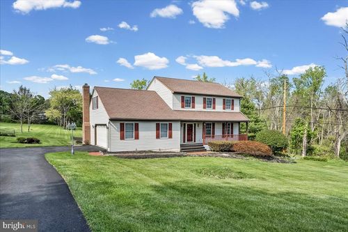 155 Freedom Valley Cir, Coatesville, PA, 19320-1358 | Card Image