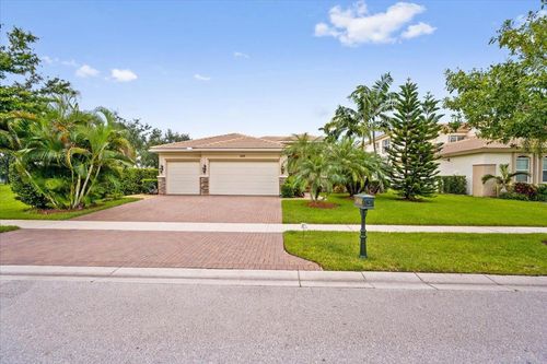 8152 Butler Greenwood Dr, Royal Palm Beach, FL, 33411-4537 | Card Image