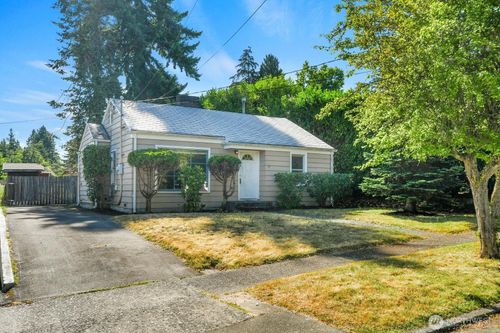 13040 7th Ave S, Burien, WA, 98168-2710 | Card Image