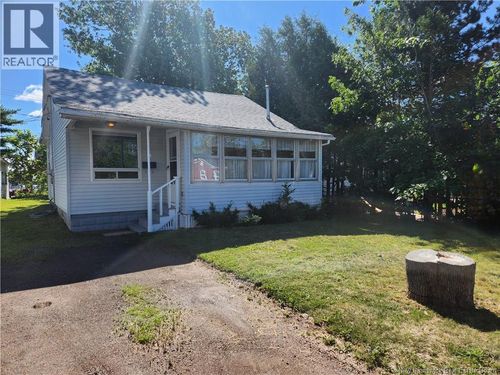 56 Airport St, House with 4 bedrooms, 2 bathrooms and null parking in Dieppe NB | Card Image