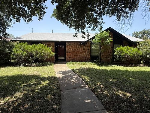 1518 Carnation Dr, Lewisville, TX, 75067-4214 | Card Image