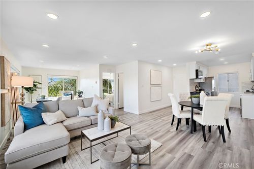 306-5959 E Naples Plz, Long Beach, CA, 90803-5039 | Card Image