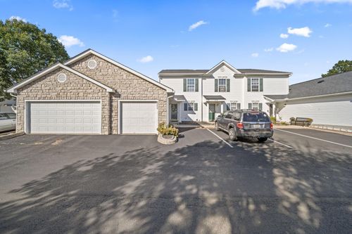 25b-6772 Hamler Dr, Canal Winchester, OH, 43110-8466 | Card Image