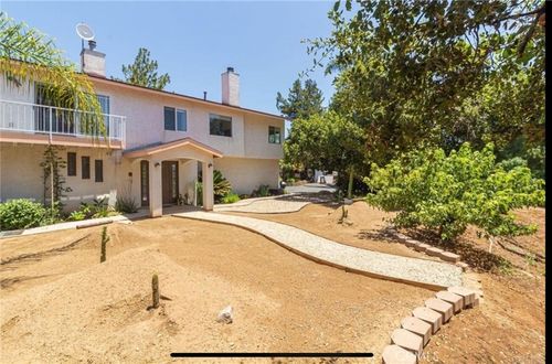10210 Lilac Ridge Rd, Escondido, CA, 92026-5405 | Card Image