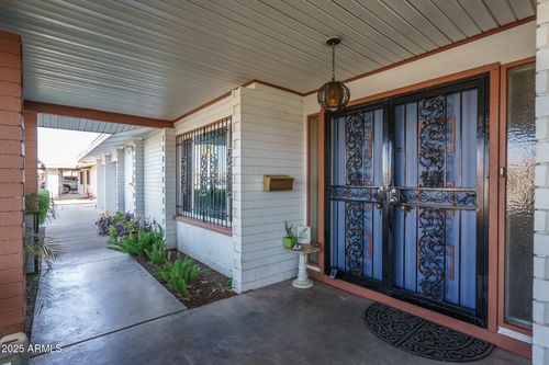 6275 W Wolf St, Phoenix, AZ, 85033-2128 | Card Image