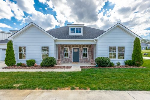 3306 Stone Creek Dr, Chattanooga, TN, 37405-1790 | Card Image