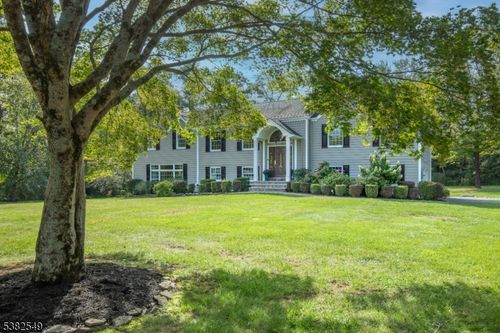 37 Riverside Dr, Basking Ridge, NJ, 07920-1308 | Card Image