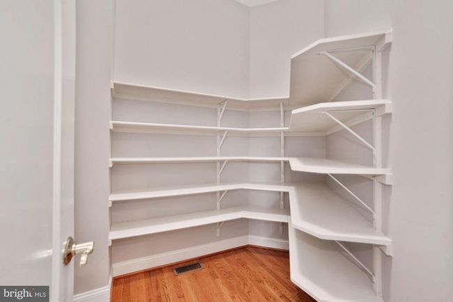 8238 Snead Loop, House other with 3 bedrooms, 3 bathrooms and null parking in GAINESVILLE VA | Image 12
