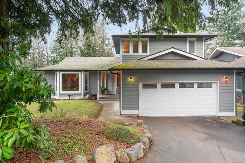 3533 Fairview Dr, Nanaimo, BC, V9T4R5 | Card Image