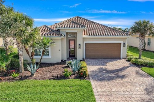 9308 Fieldstone Ln, NAPLES, FL, 34120-5250 | Card Image