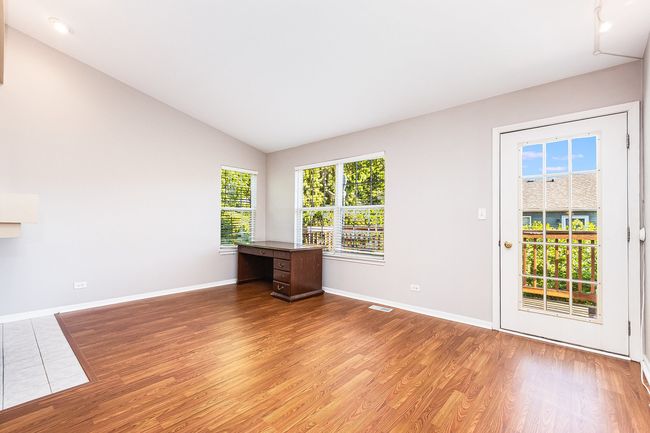 2404 Golf Ridge Cir, Condo with 2 bedrooms, 2 bathrooms and 4 parking in Naperville IL | Image 7