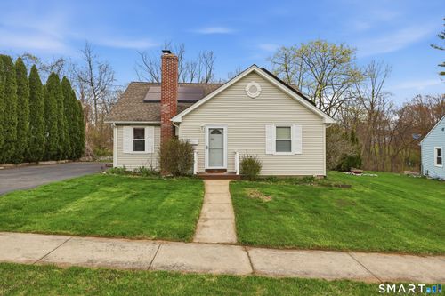 16 Parker St, Enfield, CT, 06082-2919 | Card Image