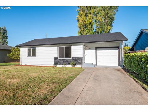 435 28th Ave, Longview, WA, 98632-1333 | Card Image