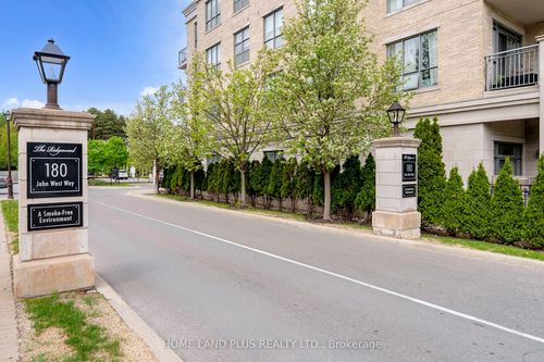 422-180 John Way West, Aurora, ON, L4G0R3 | Card Image