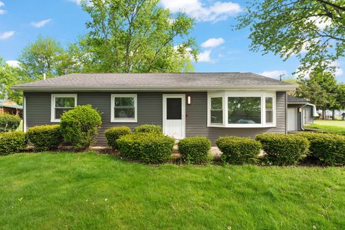 2201 Ade Ave, Valparaiso, IN, 46383-4005 | Card Image