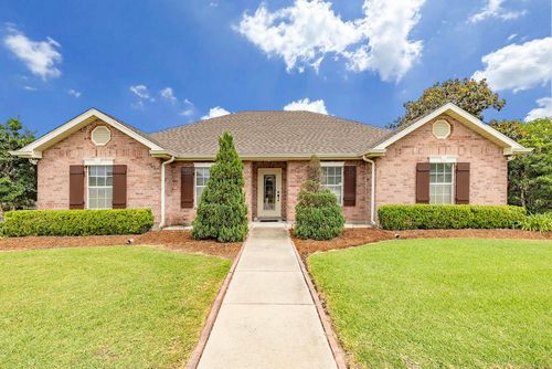 108 Lindsey Dr, Houma, LA, 70360-6091 | Card Image