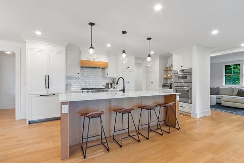 23 Centre Ave, Belmont, MA, 02478-1524 | Card Image