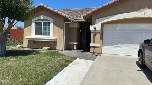 325 Princeton St, Santa Paula, CA, 93060-3453 | Card Image