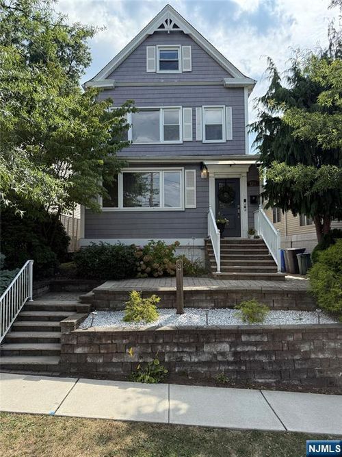 426 Page Ave, Lyndhurst, NJ, 07071-2402 | Card Image