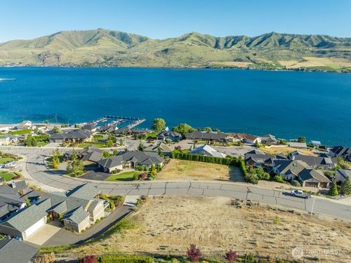 116 Apple Ave, Chelan, WA, 98816-9580 | Card Image
