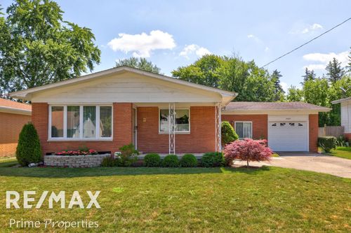 2524 Whitemore Pl, Saginaw, MI, 48602-3531 | Card Image