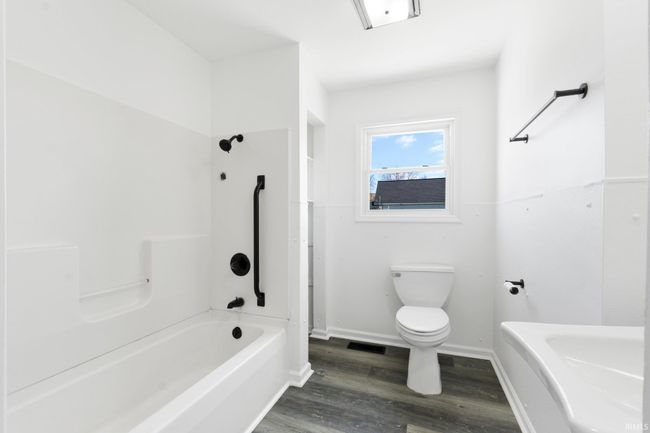 404 W Canal St, House other with 6 bedrooms, 4 bathrooms and null parking in Wabash IN | Image 13