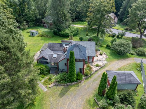 326 Litchfield Road, New Milford, CT, 06776 | Card Image