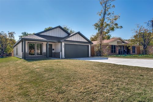 5401 Helmick Ave, Fort Worth, TX, 76107-7422 | Card Image