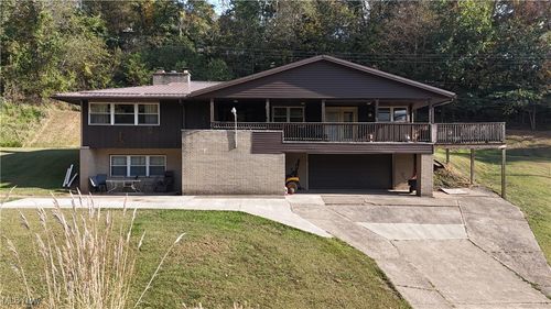 2853 Lake Washington Rd, Washington, WV, 26181-8217 | Card Image