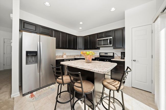 217 Owen St, Townhouse with 2 bedrooms, 3 bathrooms and 2 parking in Matteson IL | Image 15