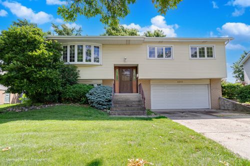 8807 Beechnut Rd, Hickory Hills, IL, 60457-1217 | Card Image